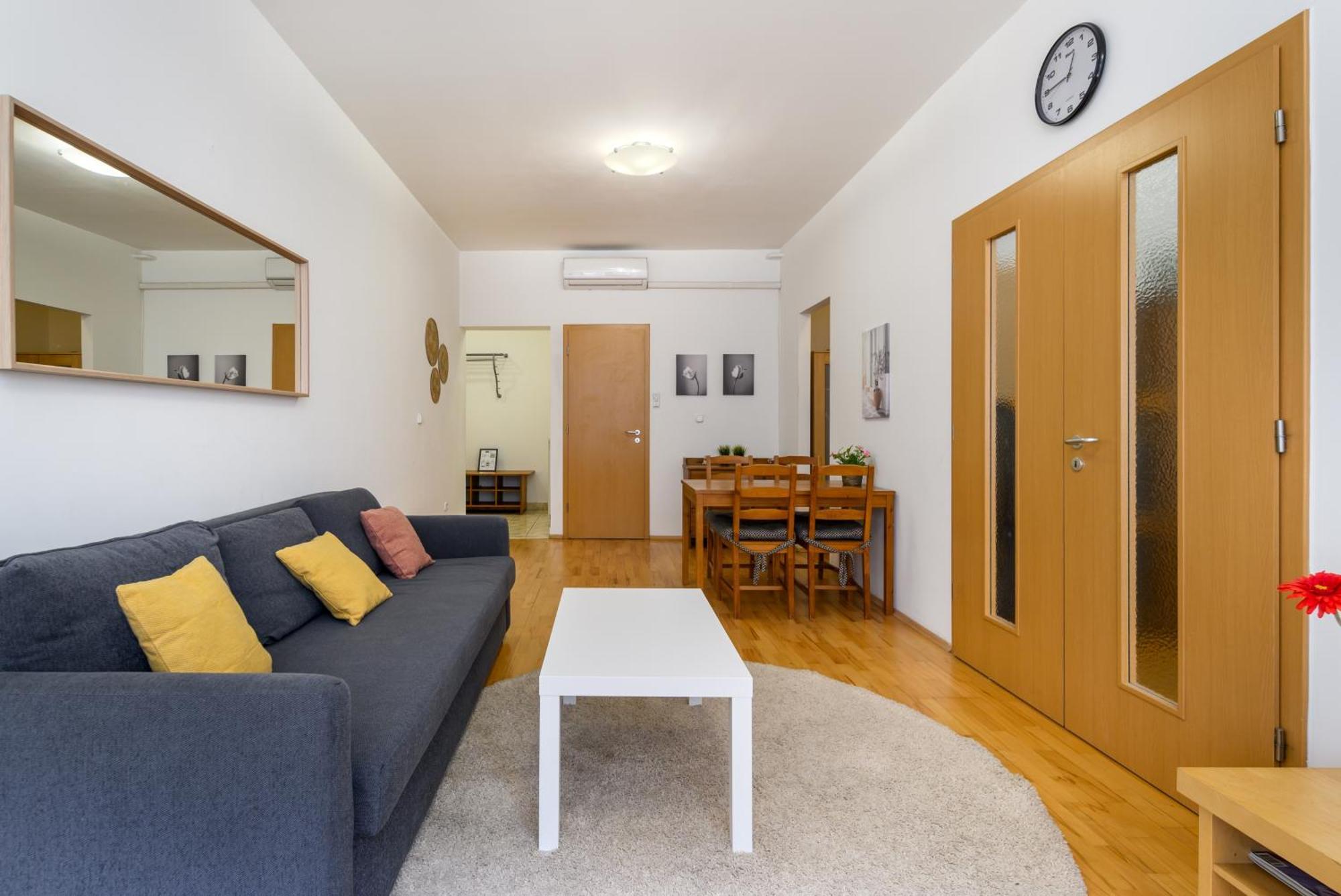 בודפשט Basilica Apartment In Heart Of City מראה חיצוני תמונה